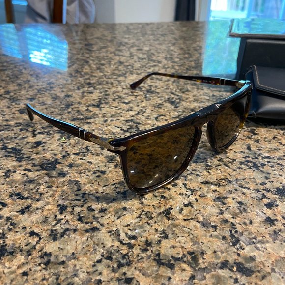 Persol PO3225S - Havana frame and polarized brown lens - Picture 2 of 3